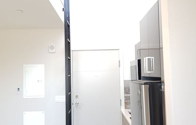 741 Harvard Modern studios with w/d in unit!