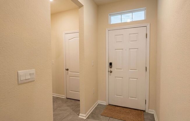 St. Johns County Townhome || Screened in Lanai || Resort Style Amenities
