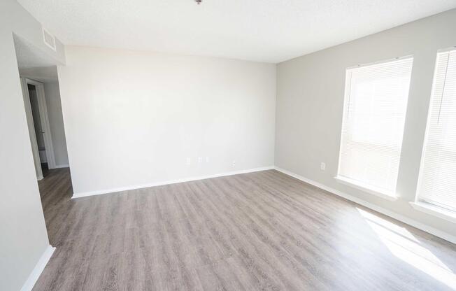 1 bed, 1 bath, 700 sqft, $788