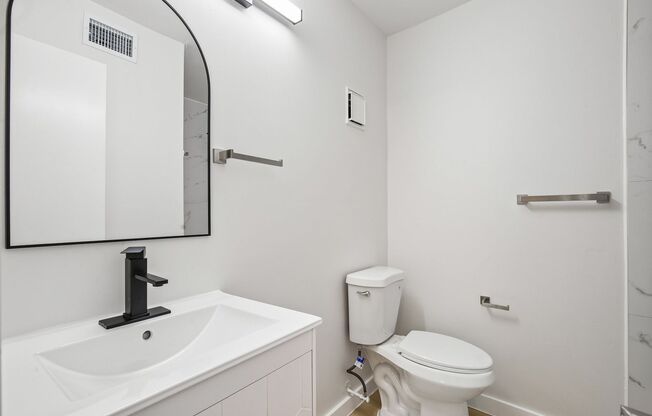 3 beds, 2 baths, 1,000 sqft, $2,111