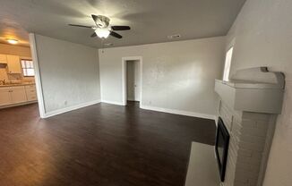 2 beds, 1 bath, $995