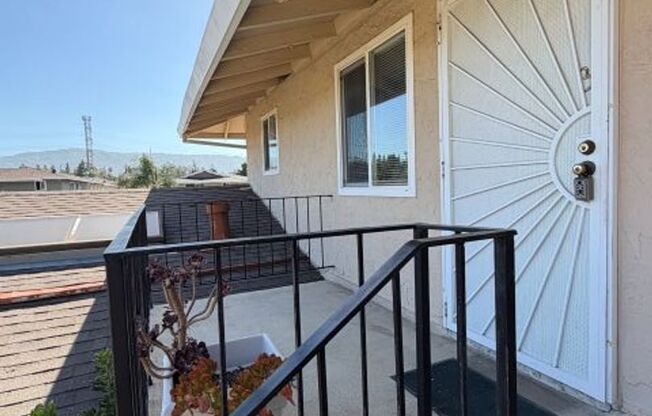 CASTLEWOOD DR 915