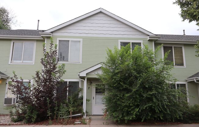 Cozy and Convenient 3 Bedroom Townhome