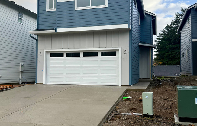 3 BED 2.5 BATH NEW BUILDS! - 1 MONTH FREE!