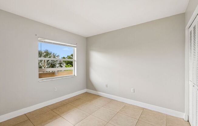2 beds, 2 baths, $2,200, Unit R- 207