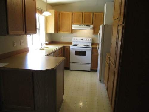 2 beds, 1 bath, $2,200