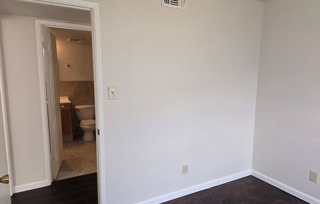 3 beds, 1 bath, $1,675