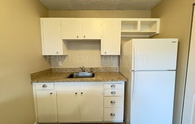 2 beds, 1 bath, 850 sqft, $1,395, Unit 1