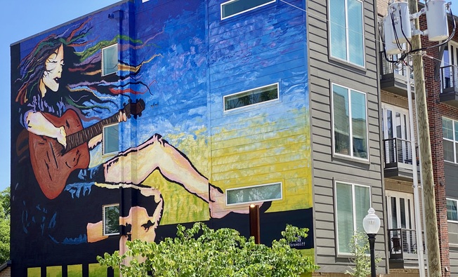 Bishop Highline Apartments and Mural