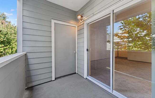 Reedville Commons Apartments in Aloha, Oregon Private Patio