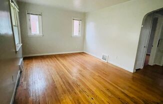 4 beds, 1 bath, $1,375