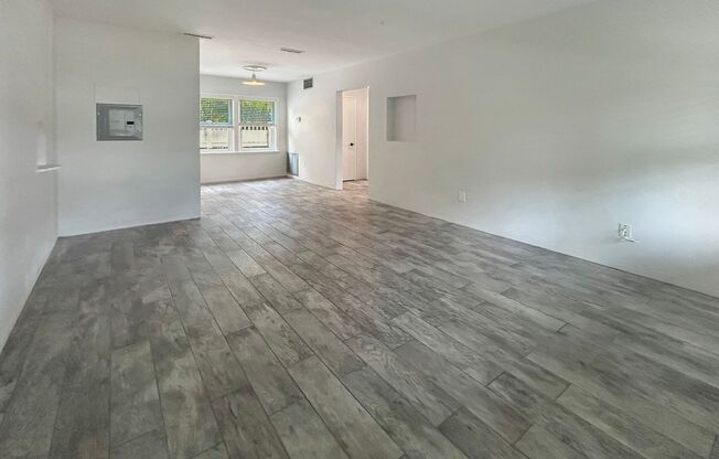 1120 Beach Dr