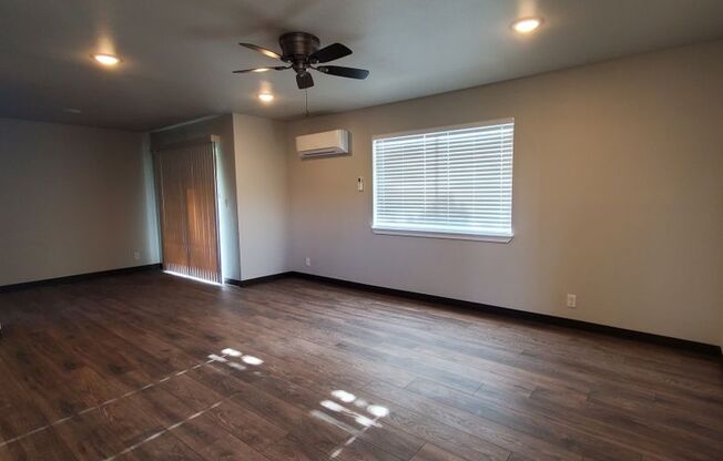 2 beds, 1 bath, 780 sqft, $1,295