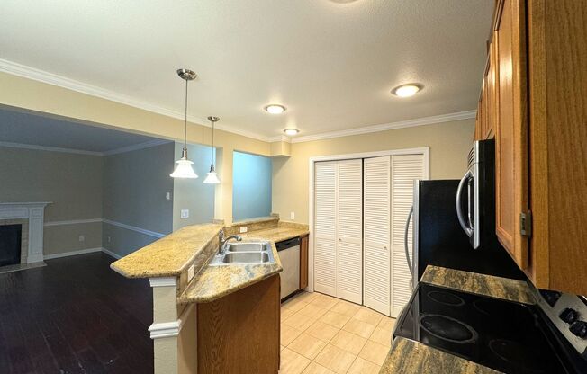 2 beds, 2 baths, $1,957