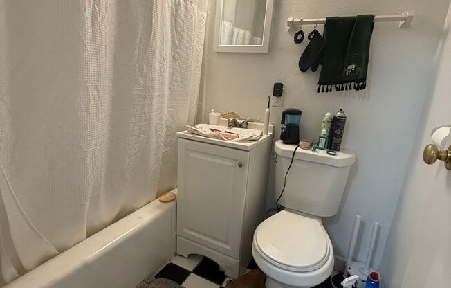 1 bed, 1 bath, 525 sqft, $895, Unit #103