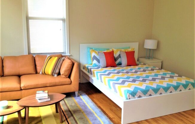 Studio, 1 bath, 480 sqft, $2,175, Unit 308