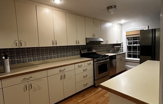 3 beds, 2 baths, 2,000 sqft, $4,200, Unit 2