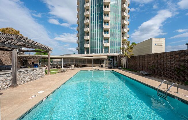 1 bed, 1.5 baths, $2,300, Unit # 133
