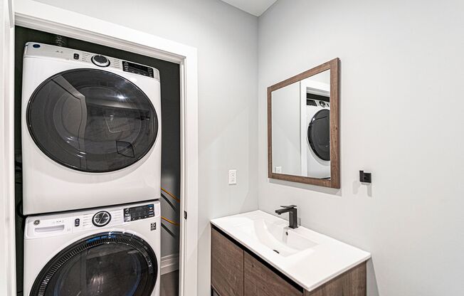 1 bed, 1 bath, 572 sqft, $1,635, Unit Unit 405