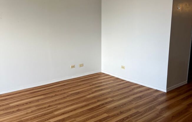 1 bed, 1 bath, $2,200, Unit Marco Polo