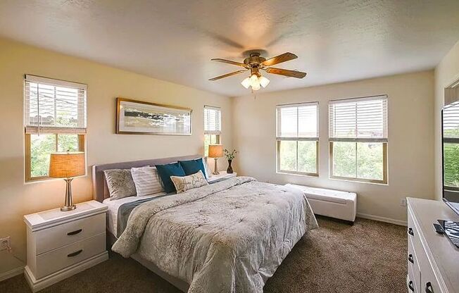 4 beds, 3 baths, $3,220, Unit # 129
