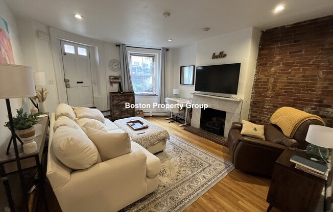 302 SHAWMUT AVE