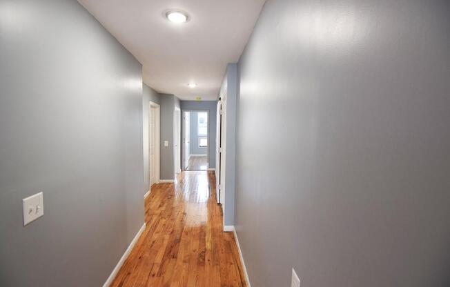 2 beds, 2 baths, 1,300 sqft, $3,300