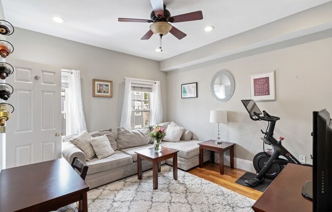 177 W 6 ST