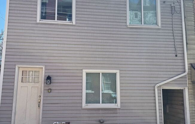 Troy Hill House!-3 Bed 1.5 Bath in Northside