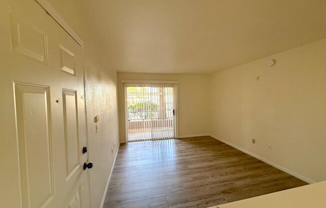 1 bed, 1 bath, $1,095, Unit UNIT 1015