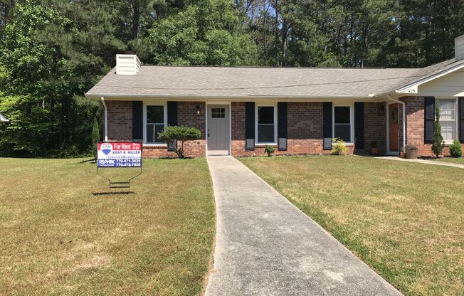 425 CHASE DR.