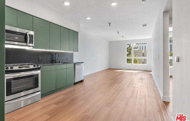 1 bed, 1 bath, 787 sqft, $3,995, Unit 603