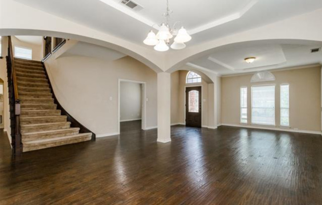107 PINEDALE DR