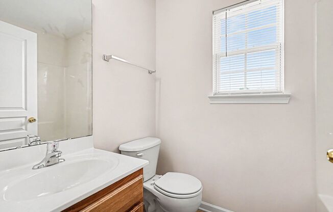 3 beds, 2.5 baths, $2,000