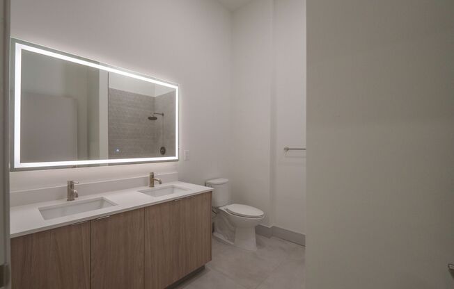 3 beds, 2 baths, 1,348 sqft, $2,622, Unit 114