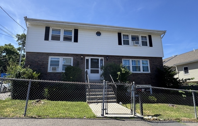 185 WALNUT AVE