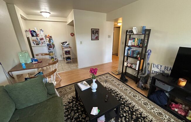 1 bed, 1 bath, $895, Unit 706