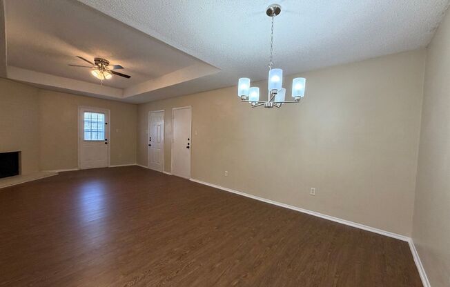 AVAILABLE NOW 3 BEDROOM 2 BATH DUPLEX IN NORTH RICHLAND HILLS
