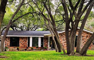 Welcome home to 11414 Raindrop Drive!