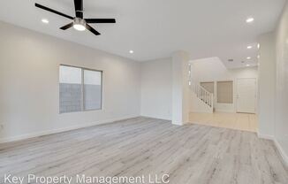 1068 Riddle Glen