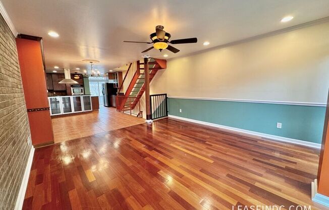 1257 DELAWARE AVE SW