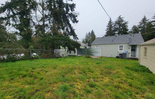 Charming 2 bedroom close to town