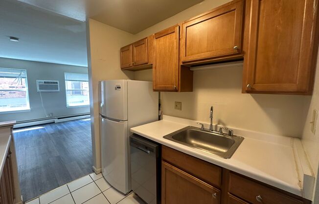 1 bed, 1 bath, $1,195, Unit 104