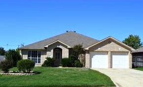 4 beds, 2 baths, $1,895