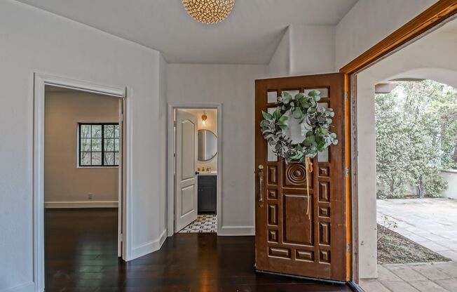 BEAUTIFULLY REMODELED 4BR3BA HOME JUST BLOCKS TO SCHOOLS, DOWNTOWN MB & BEACH!