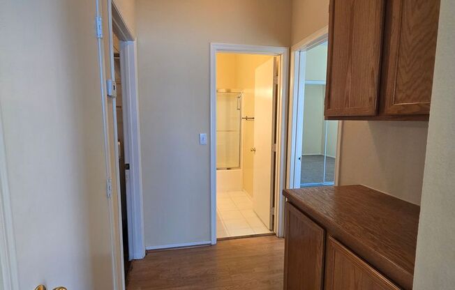 2 beds, 2 baths, $1,550