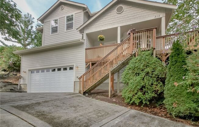 3Bd/2.5Ba Renton House