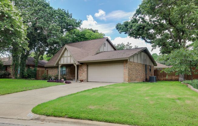 4 Bedroom, 2 Bath Updated Arlington Home
