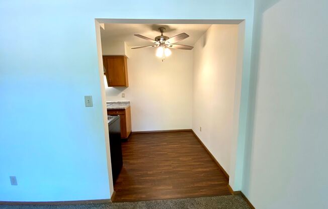 1 bed, 1 bath, 500 sqft, $899