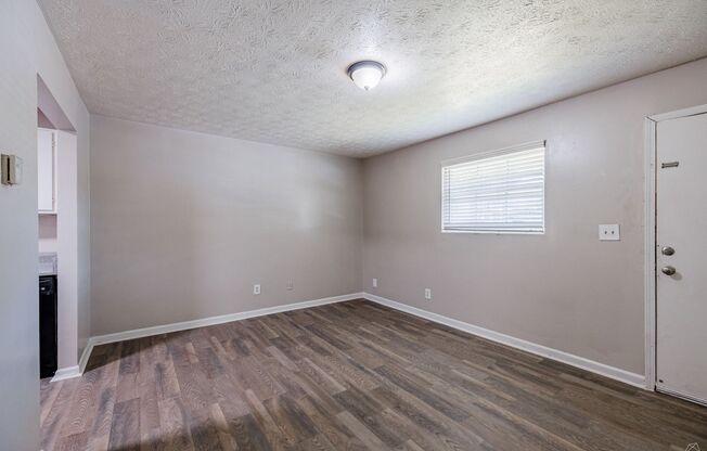 1 bed, 1 bath, 500 sqft, $995, Unit 77